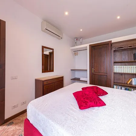 Jureka Sea View 2 *